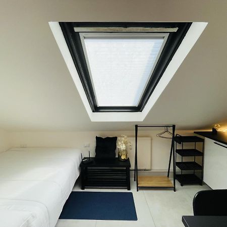 Апартаменты Lovely Mini Attic Рапалло Экстерьер фото