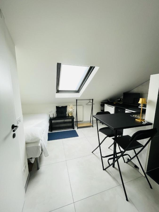 Апартаменты Lovely Mini Attic Рапалло Экстерьер фото